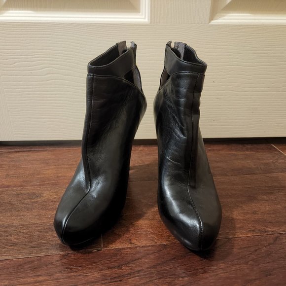 Black Patent Leather Stiletto Ankle Boot - Picture 4 of 7